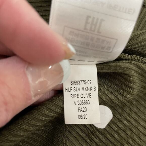 GAP Mock Neck Half Sleeve A-line Dress Size M Petite Olive Green Ribbed Knit NEW - Picture 7 of 8